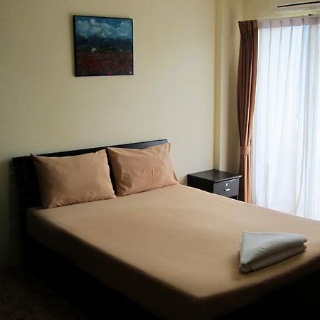 Samal Guesthouse Патая Екстериор снимка
