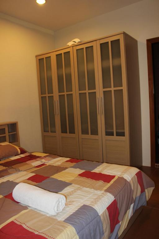 Samal Guesthouse Патая Стая снимка