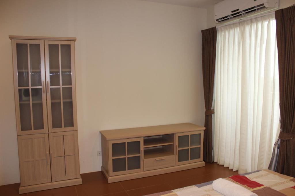 Samal Guesthouse Патая Стая снимка