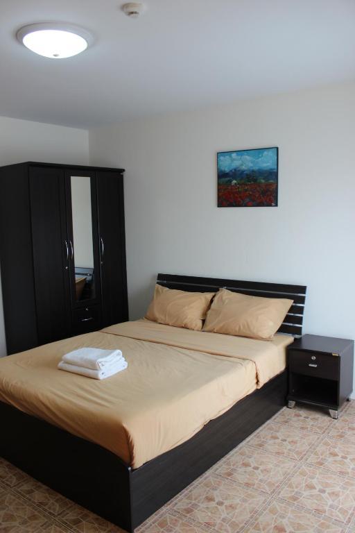 Samal Guesthouse Патая Стая снимка