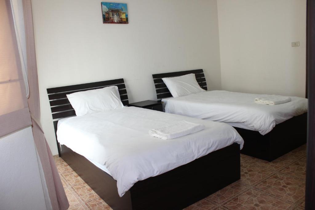 Samal Guesthouse Патая Стая снимка